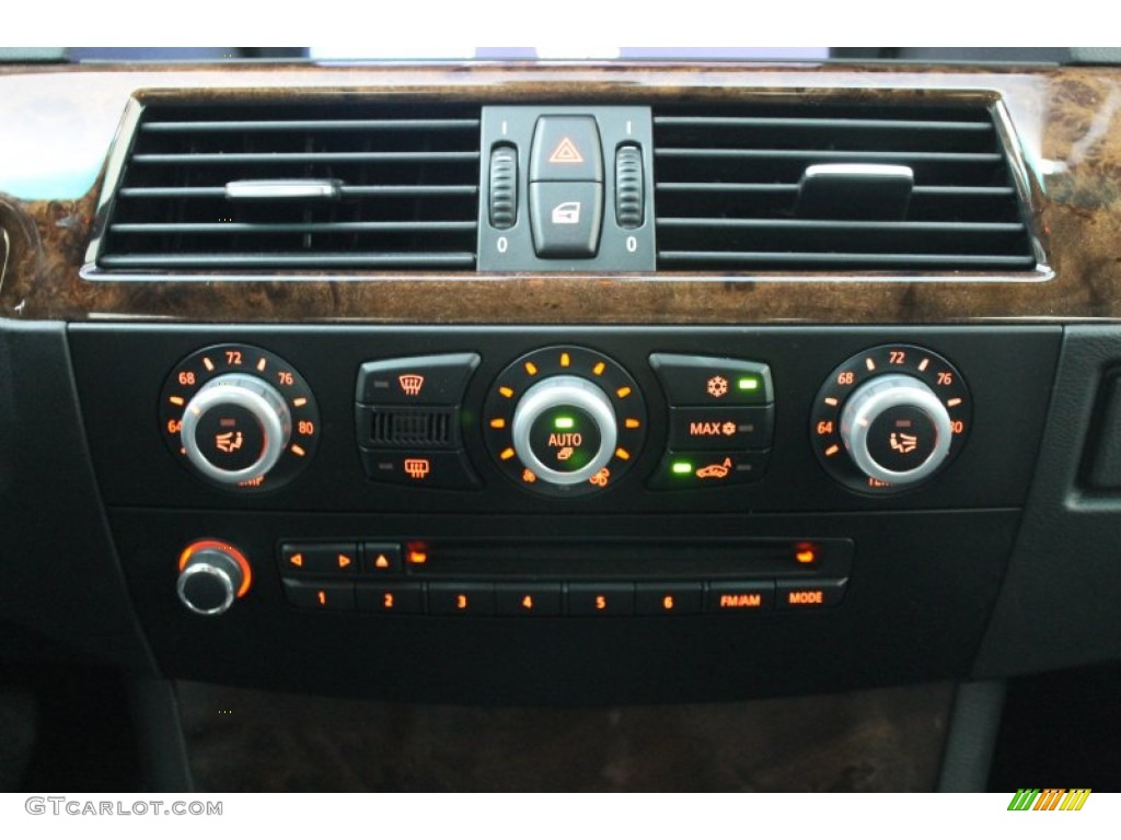 2010 BMW 5 Series 535i Sedan Controls Photo #71702805