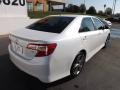 Super White - Camry SE Photo No. 7