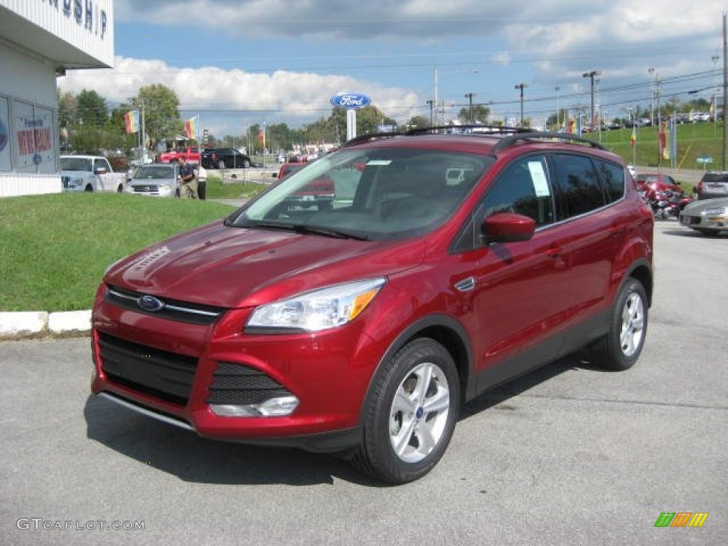 2013 Escape SE 1.6L EcoBoost - Ruby Red Metallic / Medium Light Stone photo #2