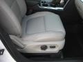 2013 White Platinum Tri-Coat Ford Explorer XLT 4WD  photo #16