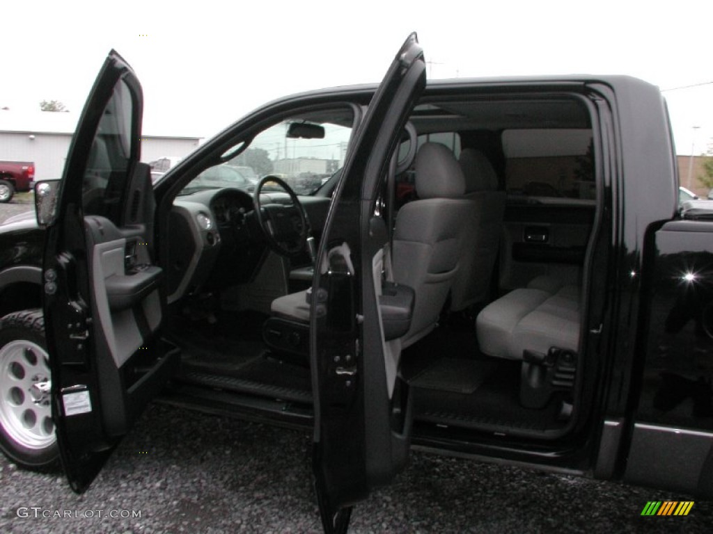 2006 F150 FX4 SuperCrew 4x4 - Black / Black/Medium Flint photo #40