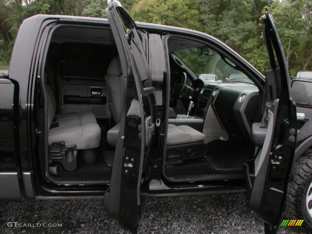 2006 F150 FX4 SuperCrew 4x4 - Black / Black/Medium Flint photo #46
