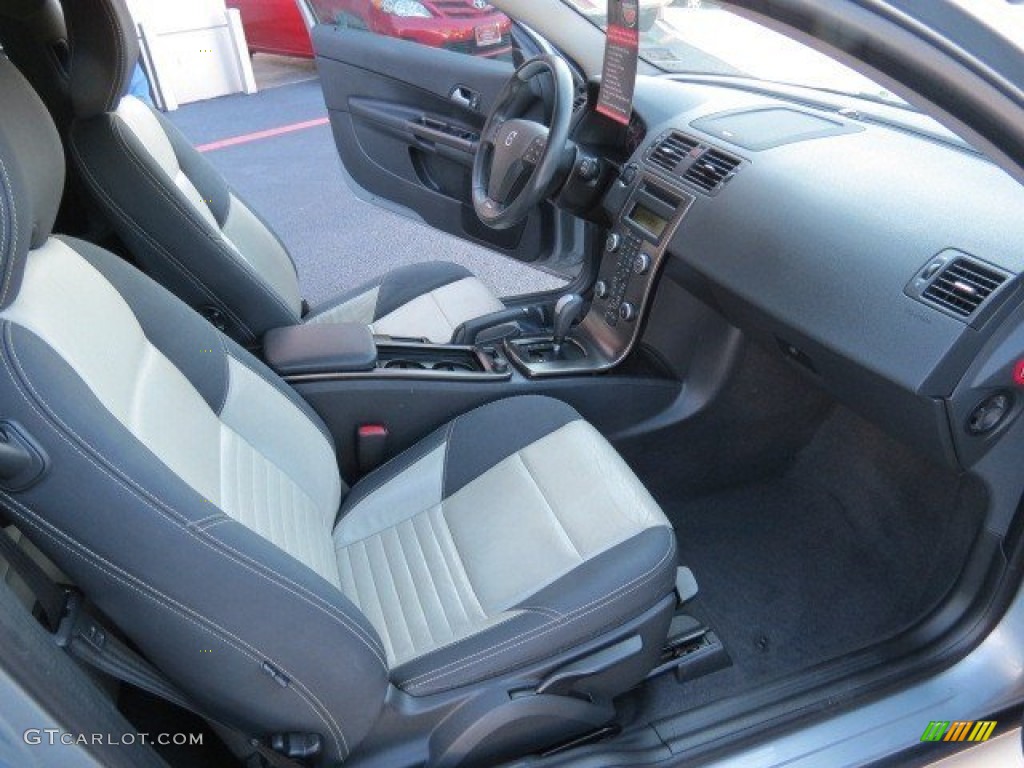 R Design Off Black Quartz Interior 2009 Volvo C30 T5 R
