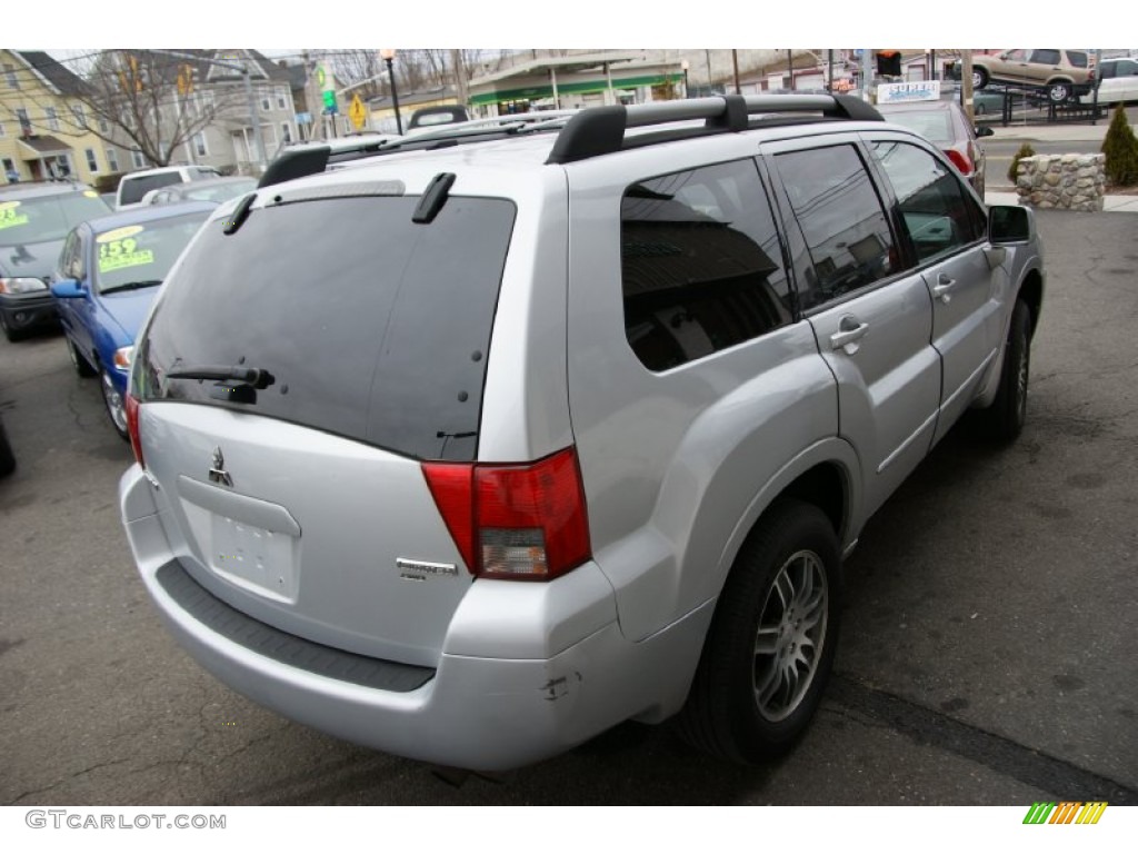 2004 Endeavor Limited AWD - Sterling Silver Metallic / Charcoal Gray photo #4