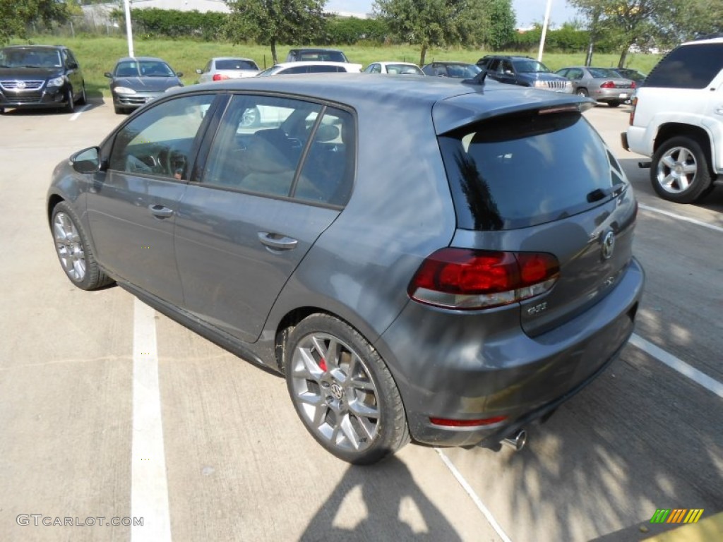 2013 GTI 4 Door - United Gray Metallic / Interlagos Plaid Cloth photo #5