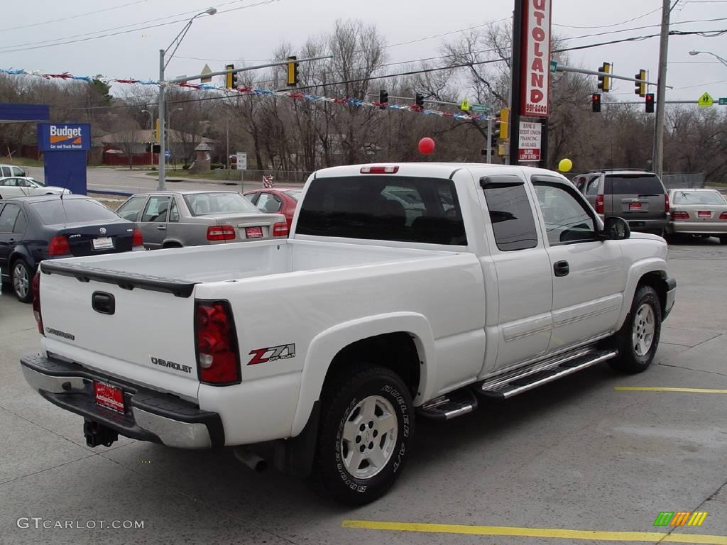 2004 Silverado 1500 Z71 Extended Cab 4x4 - Summit White / Dark Charcoal photo #2