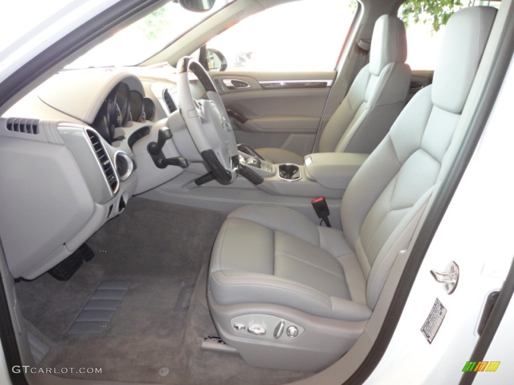 Platinum Grey Interior 2013 Porsche Cayenne Standard Cayenne Model Photo #71712682