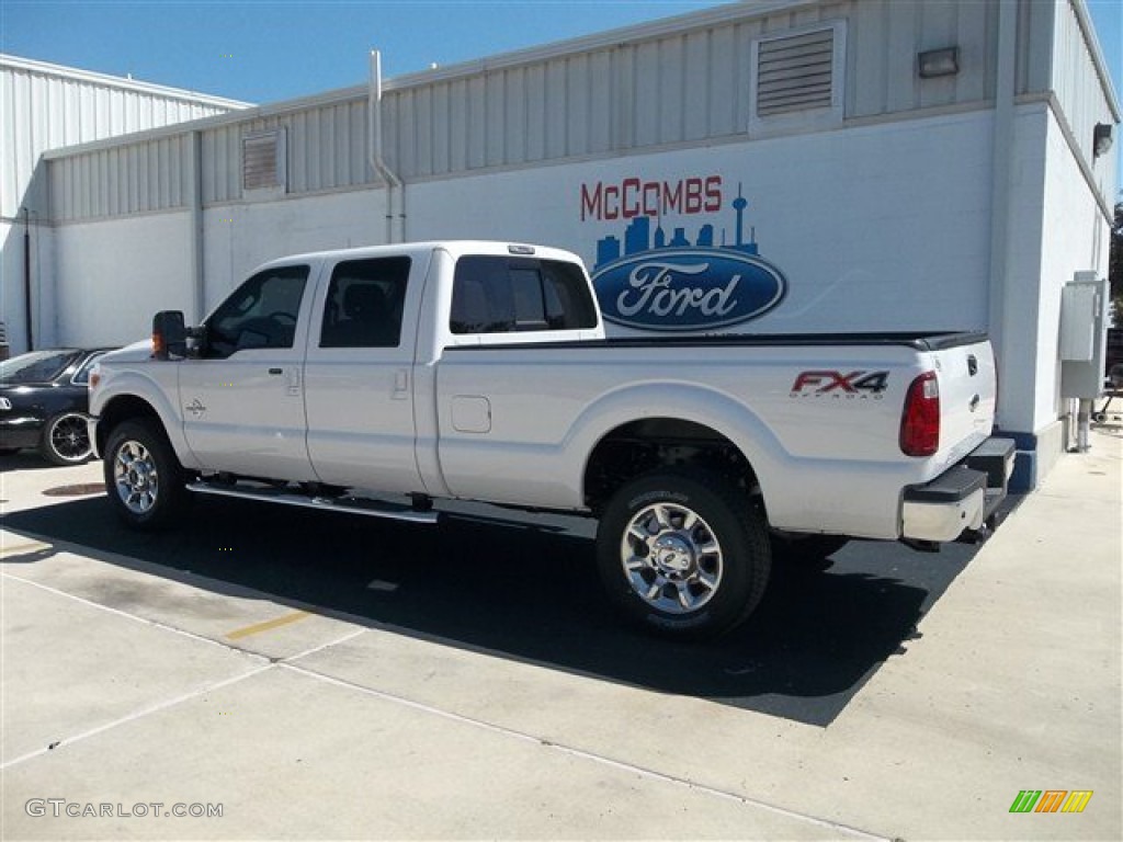 2012 F350 Super Duty Lariat Crew Cab 4x4 - Oxford White / Adobe photo #3