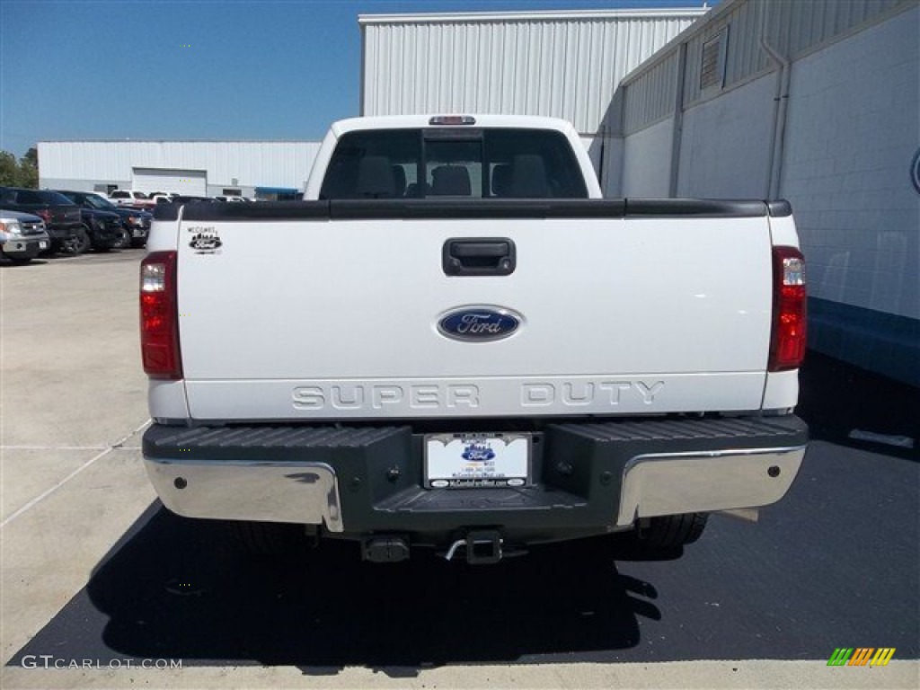 2012 F350 Super Duty Lariat Crew Cab 4x4 - Oxford White / Adobe photo #4