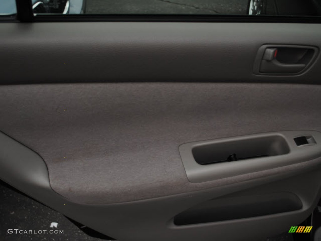 2002 Camry LE - Black Walnut Pearl / Stone photo #14