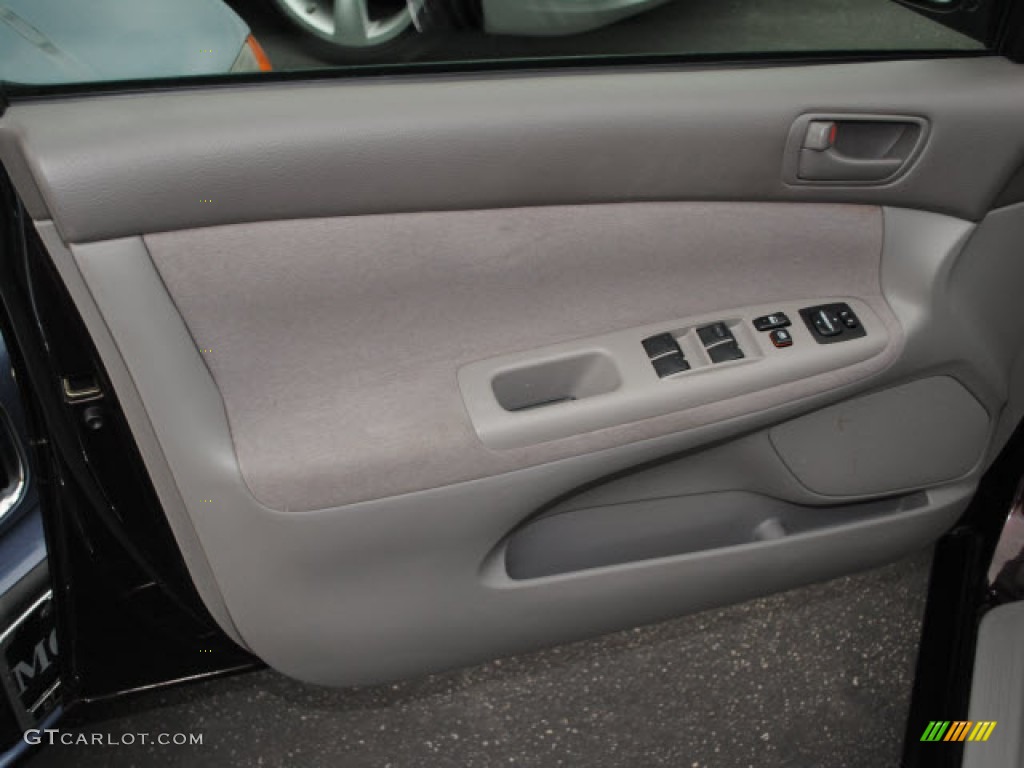 2002 Camry LE - Black Walnut Pearl / Stone photo #17