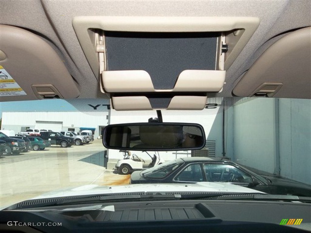 2012 F350 Super Duty Lariat Crew Cab 4x4 - Oxford White / Adobe photo #45