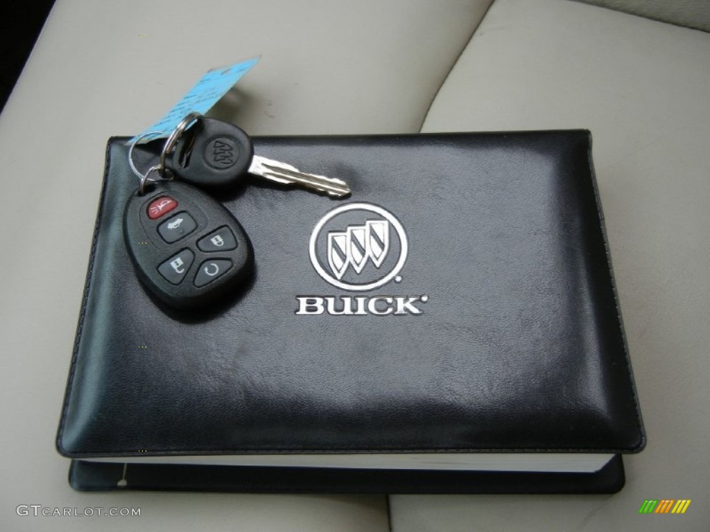 2005 Buick LaCrosse CXL Books/Manuals Photo #71720092
