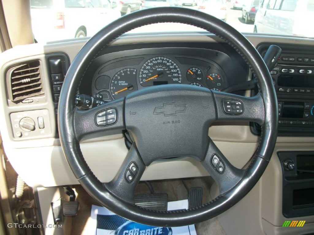 2004 Chevrolet Tahoe LT 4x4 Gray/Dark Charcoal Steering Wheel Photo #71720491