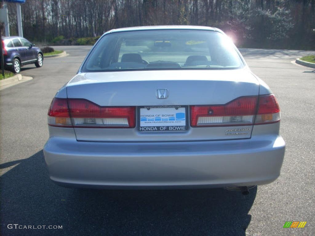 2002 Accord SE Sedan - Satin Silver Metallic / Quartz Gray photo #4