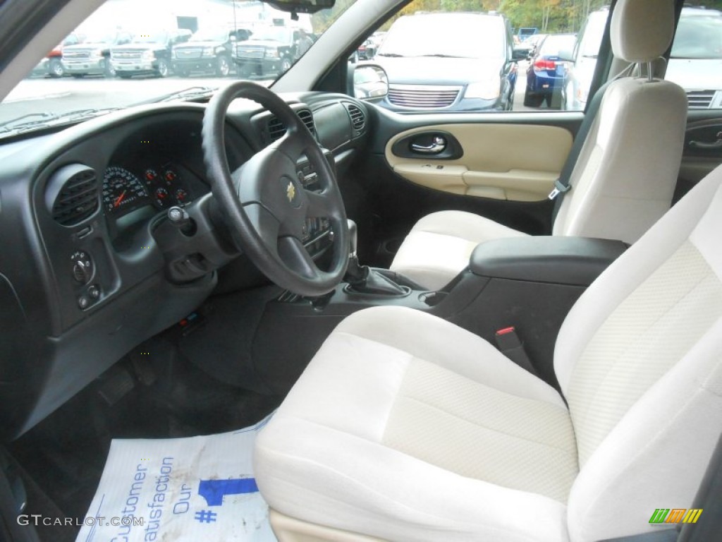 Light Cashmere/Ebony Interior 2007 Chevrolet TrailBlazer LS 4x4 Photo #71725084