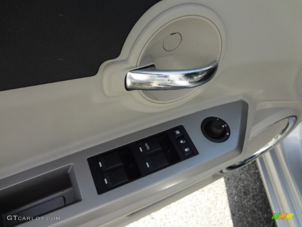 2010 Avenger R/T - Bright Silver Metallic / Dark Khaki/Light Graystone photo #22