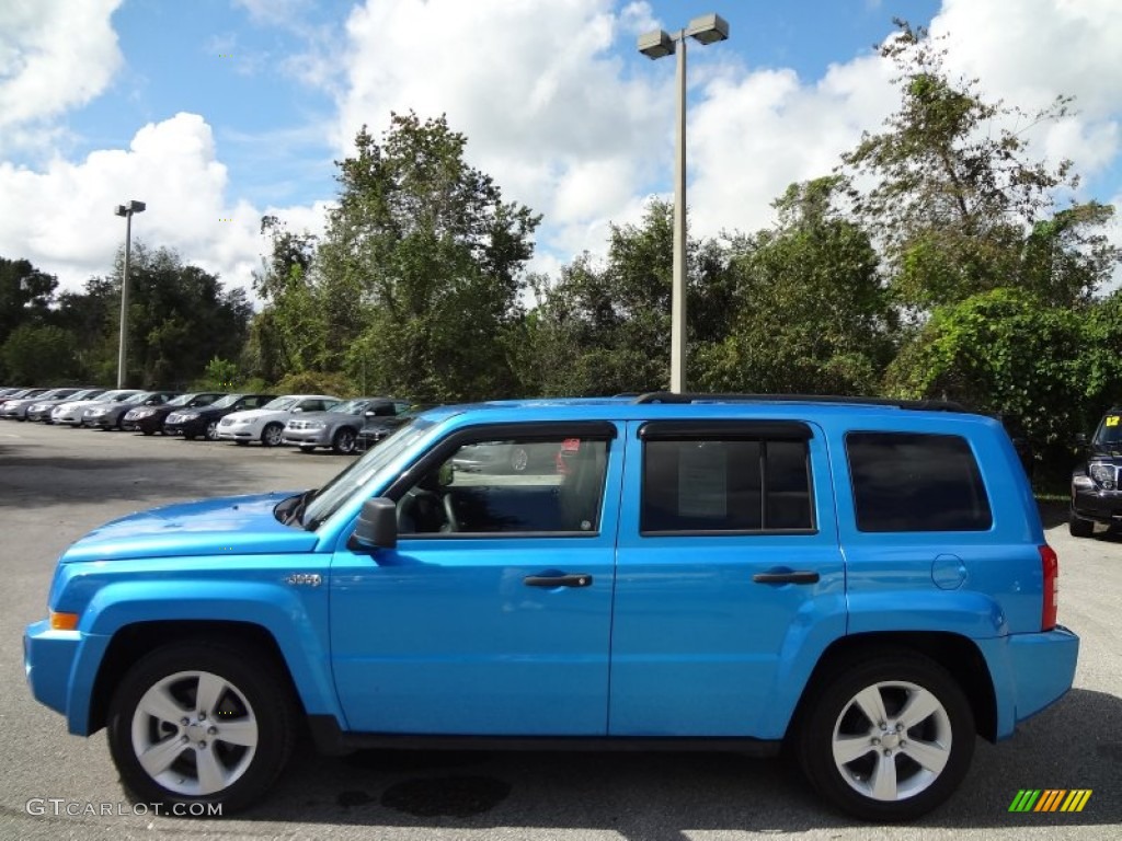 2009 Patriot Sport - Surf Blue Pearl / Dark Slate Gray/Medium Slate Gray photo #2