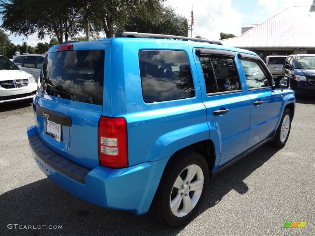 2009 Patriot Sport - Surf Blue Pearl / Dark Slate Gray/Medium Slate Gray photo #9