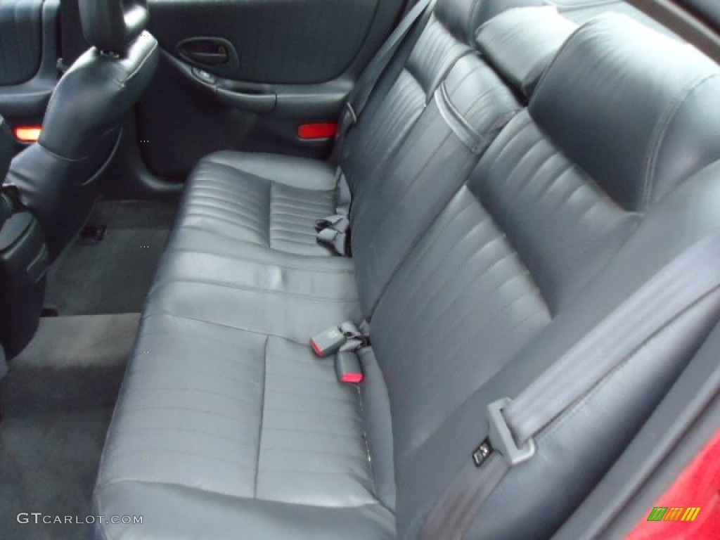 1999 Grand Prix GT Sedan - Bright Red / Graphite photo #10