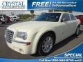 Cool Vanilla White 2008 Chrysler 300 C HEMI
