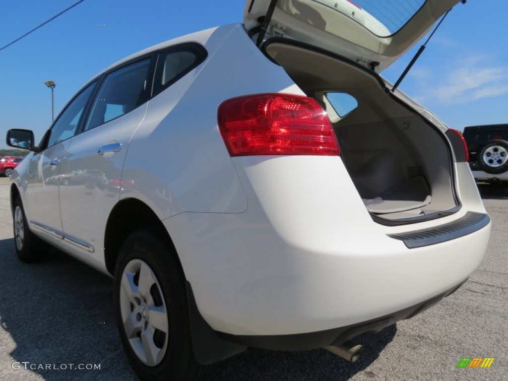 2011 Rogue S - Pearl White / Gray photo #14