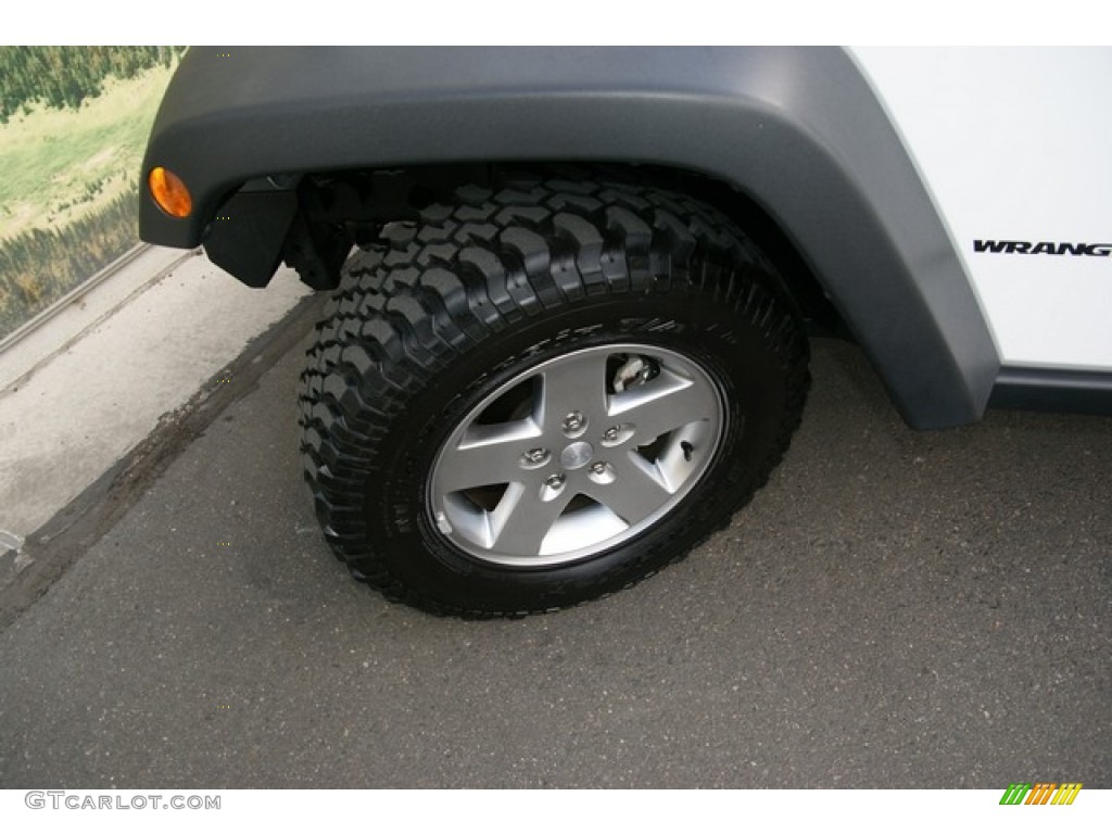 2011 Wrangler Rubicon 4x4 - Bright White / Black photo #19