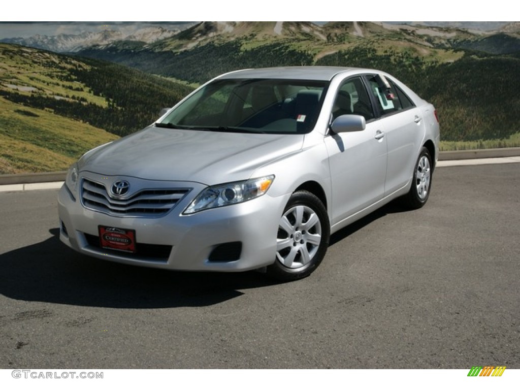 2010 Camry LE - Classic Silver Metallic / Ash Gray photo #4