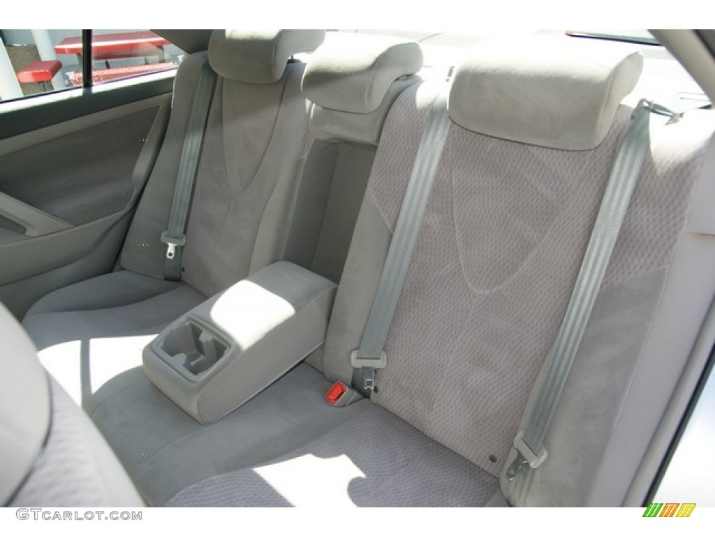 2010 Camry LE - Classic Silver Metallic / Ash Gray photo #14