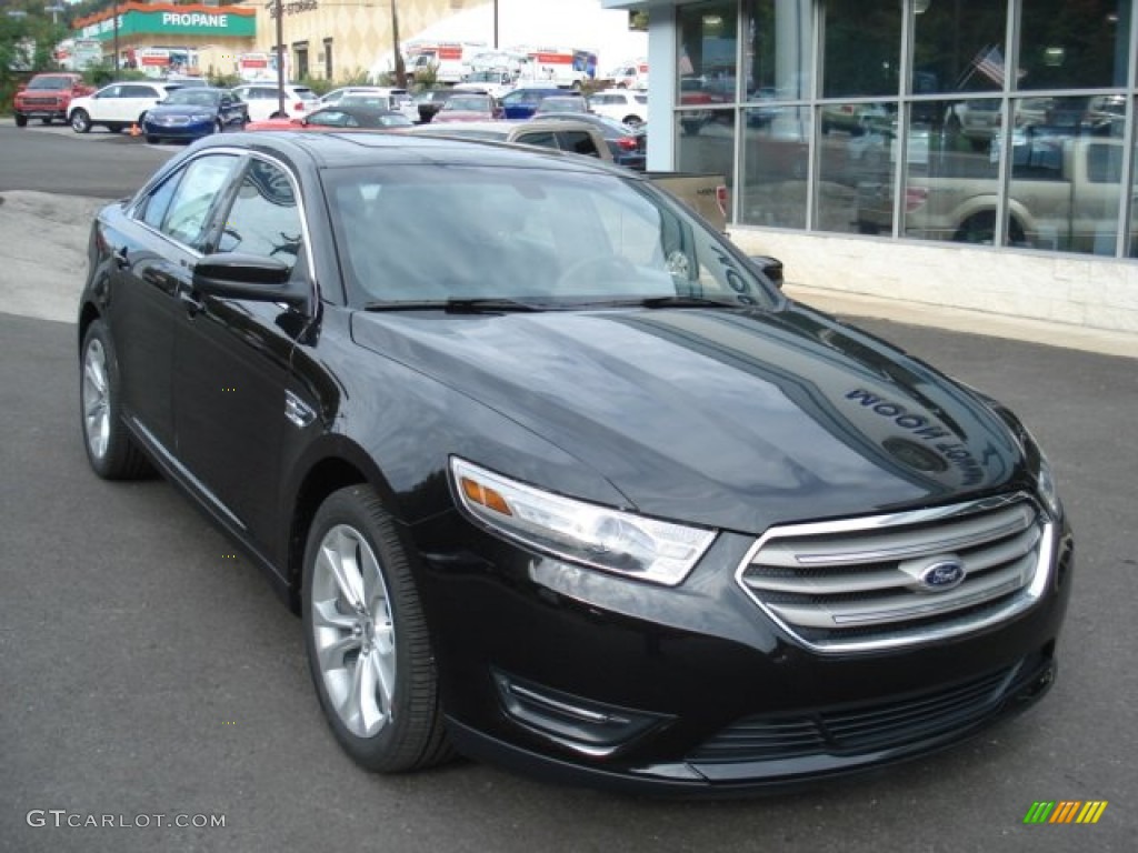 Tuxedo Black Metallic 2013 Ford Taurus SEL Exterior Photo #71734721