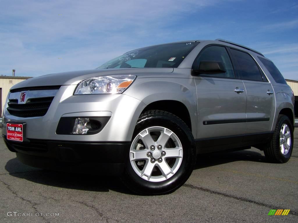 2008 Outlook XE AWD - Silver Pearl / Black photo #1
