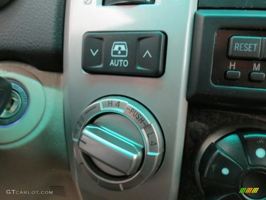 2003 4Runner Limited 4x4 - Pacific Blue Metallic / Taupe photo #19