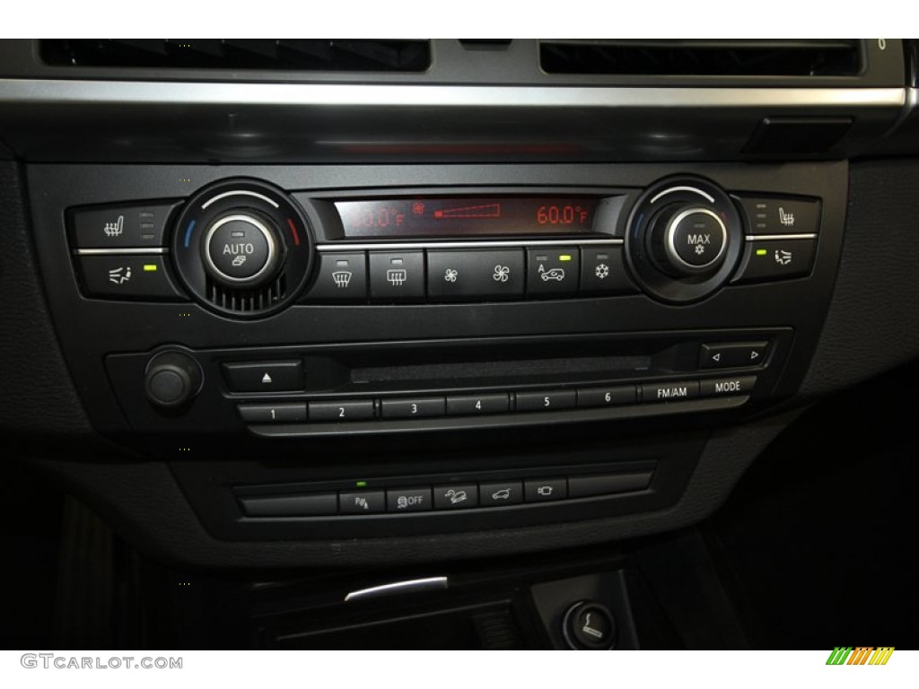 2011 BMW X5 xDrive 35i Controls Photo #71743130