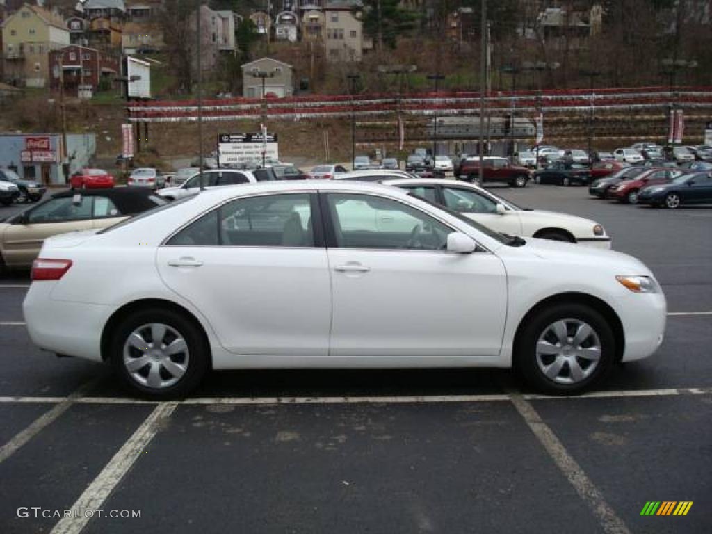 2008 Camry LE - Super White / Bisque photo #5