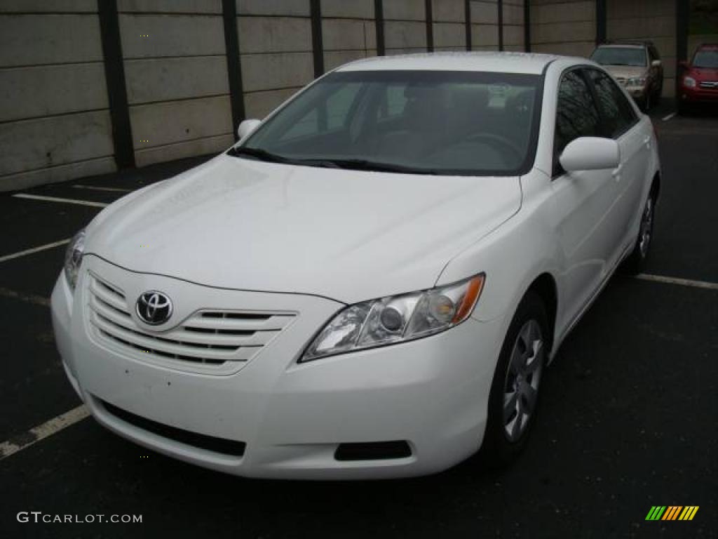 2008 Camry LE - Super White / Bisque photo #8