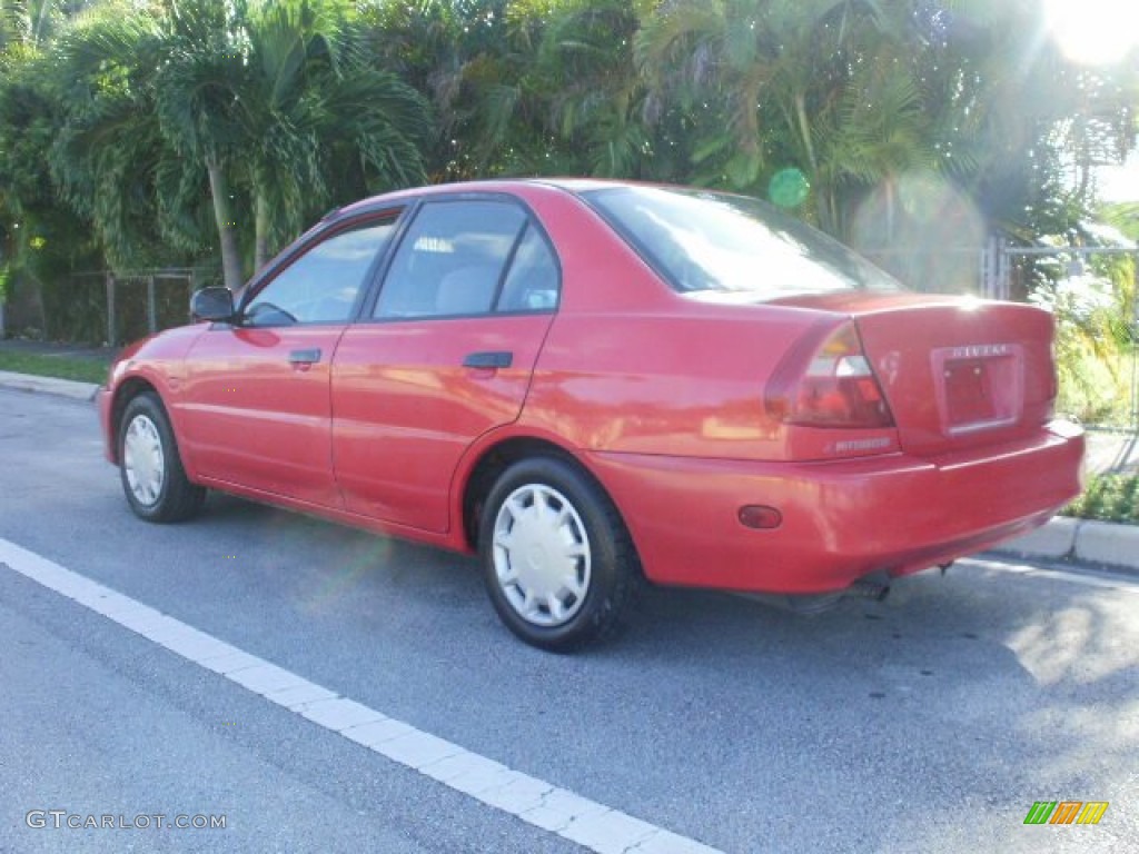 2001 Mirage ES Sedan - Phoenix Red / Gray photo #4