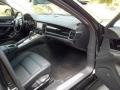 Black - Panamera 4 Photo No. 8