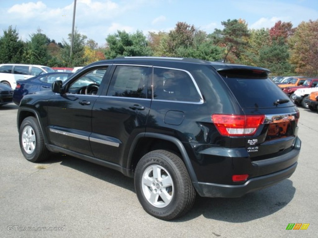 2012 Grand Cherokee Laredo 4x4 - Black Forest Green Pearl / Dark Graystone/Medium Graystone photo #8