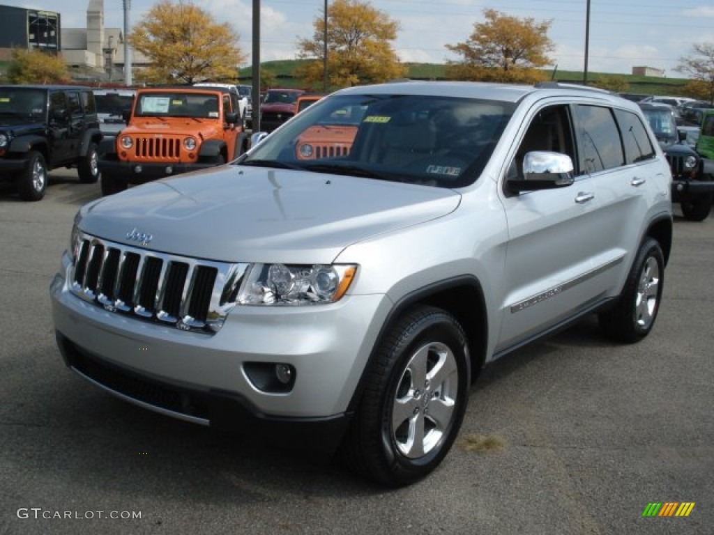 2012 Grand Cherokee Limited 4x4 - Bright Silver Metallic / Black/Light Frost Beige photo #2