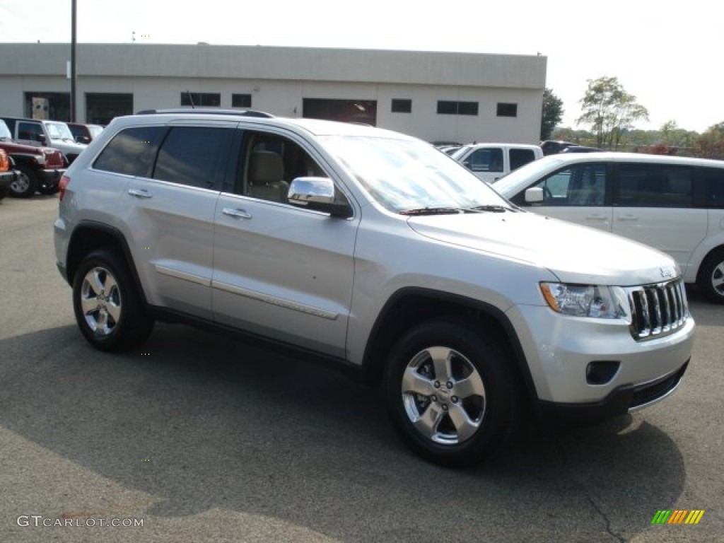 2012 Grand Cherokee Limited 4x4 - Bright Silver Metallic / Black/Light Frost Beige photo #4