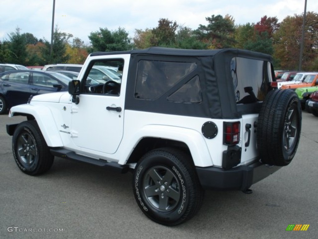 2012 Wrangler Oscar Mike Freedom Edition 4x4 - Bright White / Freedom Edition Black Tectonic/Quick Silver Accent photo #8