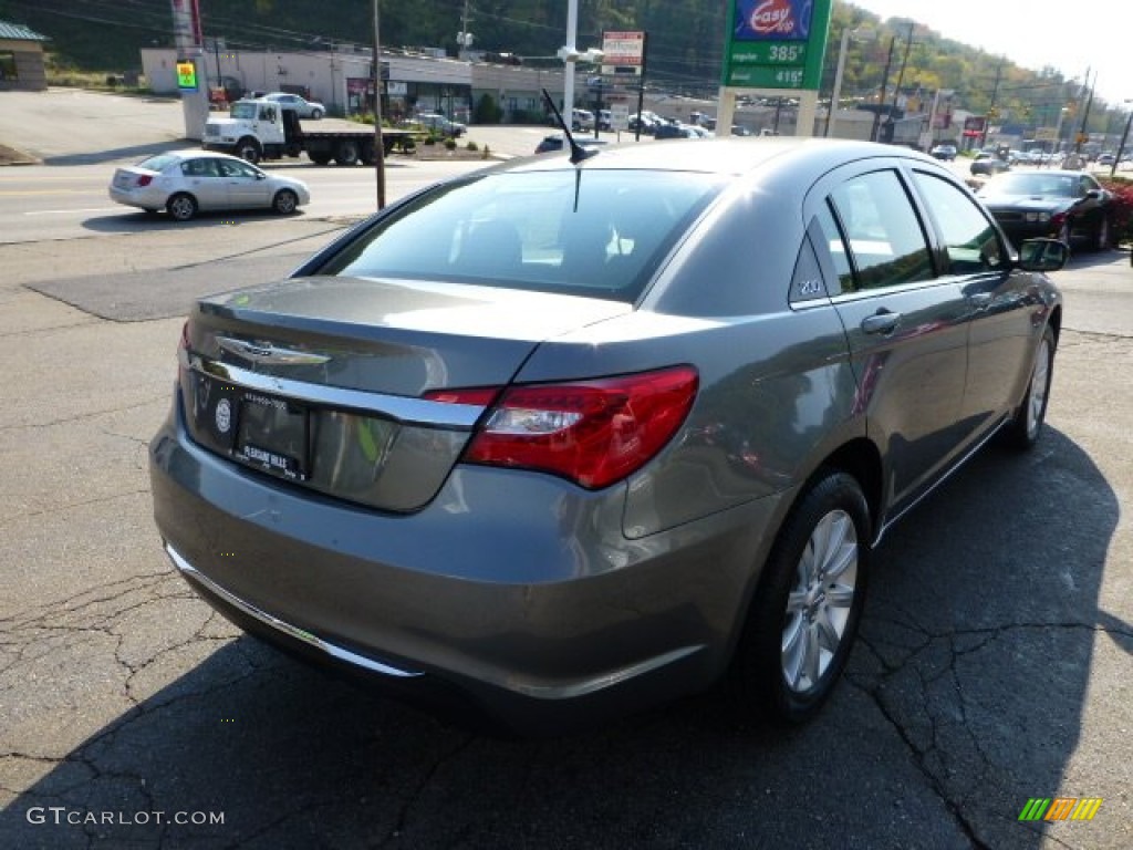 2013 200 Touring Sedan - Tungsten Metallic / Black photo #5