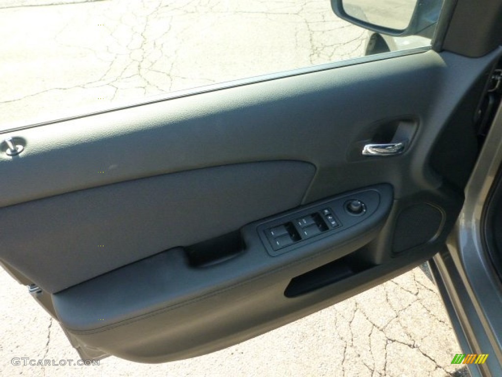 2013 200 Touring Sedan - Tungsten Metallic / Black photo #14