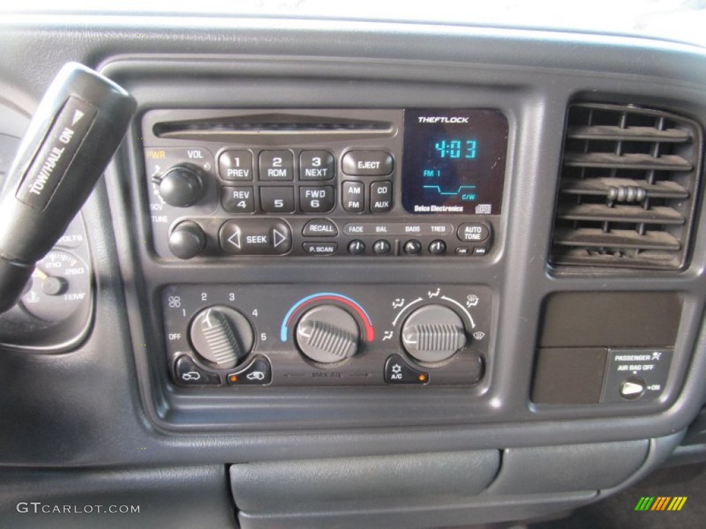 2002 Chevrolet Silverado 2500 LS Extended Cab 4x4 Controls Photo #71753655