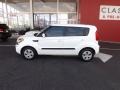 2013 Clear White Kia Soul 1.6  photo #2