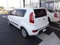 2013 Clear White Kia Soul 1.6  photo #3