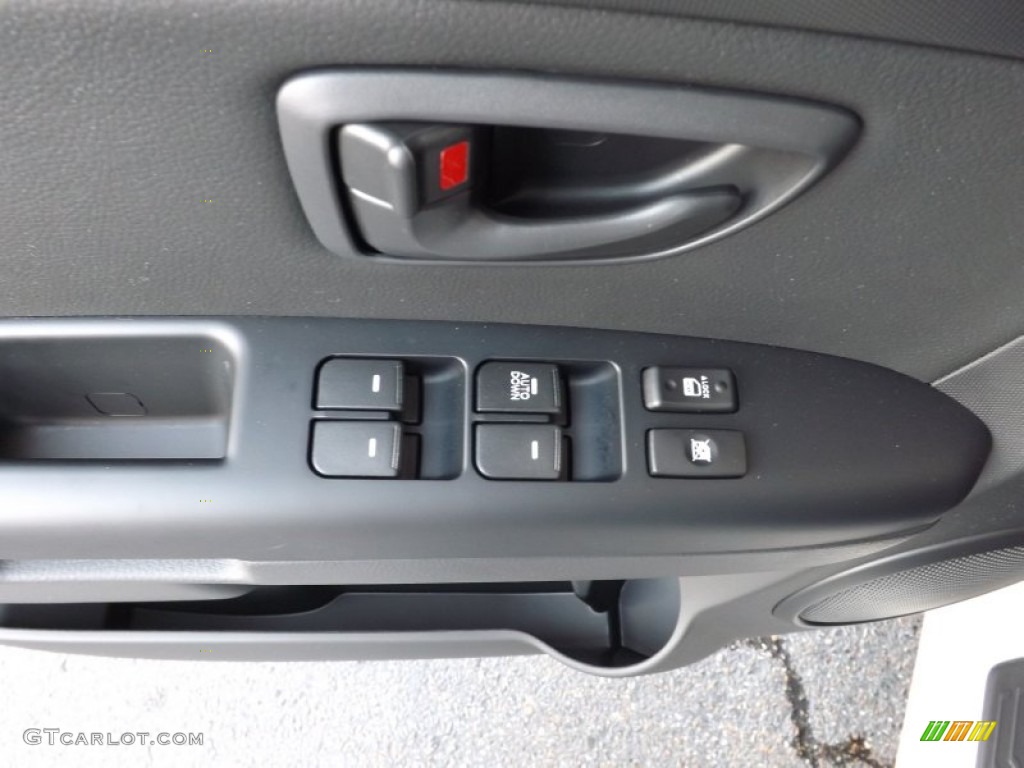 2013 Kia Soul 1.6 Controls Photo #71759226