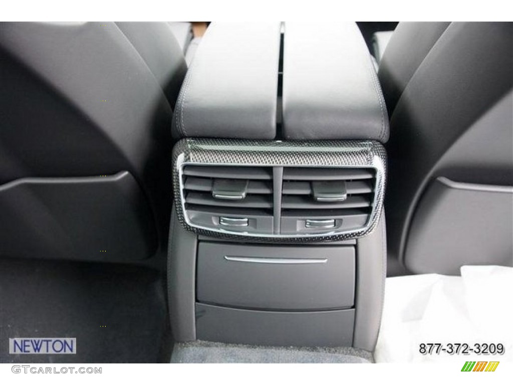 2013 S8 4.0 TFSI quattro Sedan - Phantom Black Pearl / Black photo #37