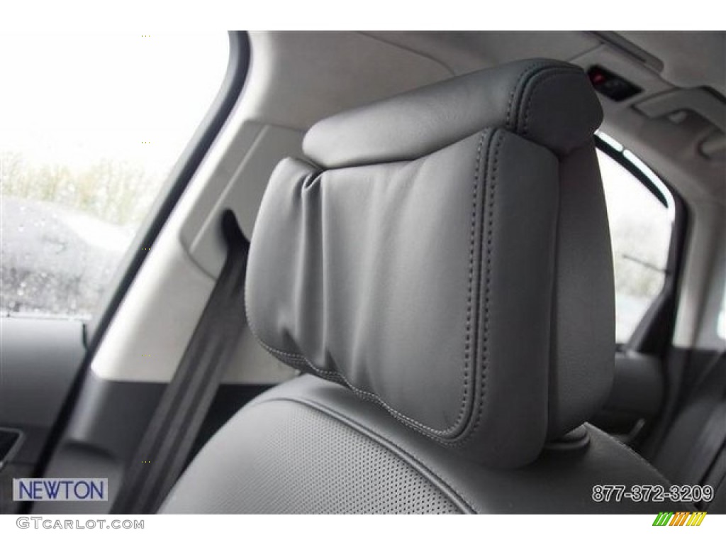 2013 S8 4.0 TFSI quattro Sedan - Phantom Black Pearl / Black photo #62