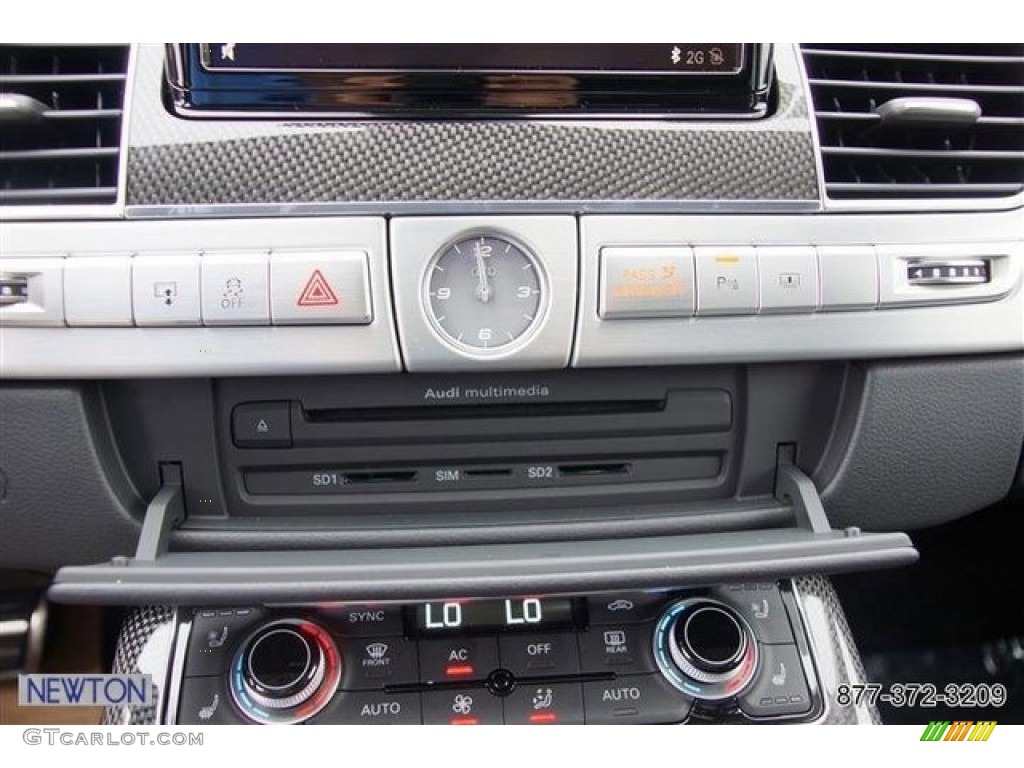 2013 S8 4.0 TFSI quattro Sedan - Phantom Black Pearl / Black photo #64